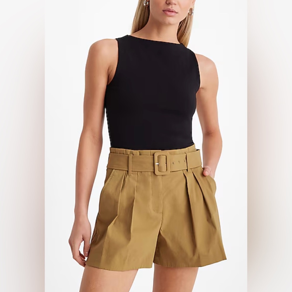 Express Super High Waisted Belted Paperbag Pleated Shorts Tan Size 10 NWT